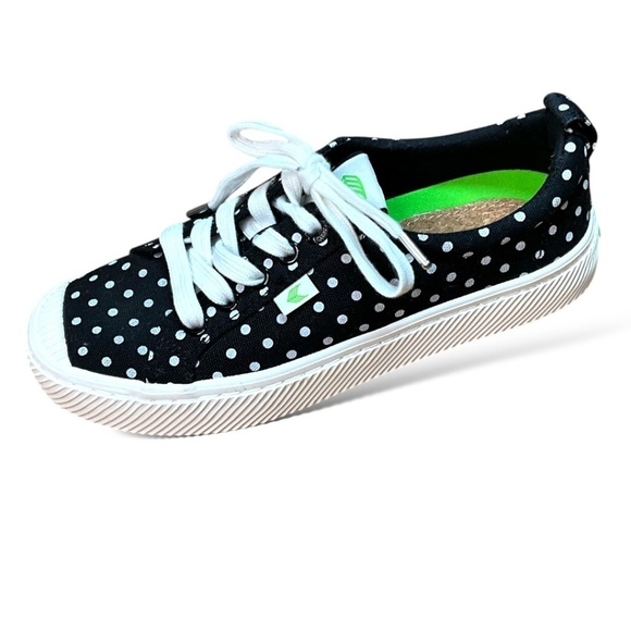 CARIUMA The OCA Organic Cotton Canvas Natural Rubber Polka Dot Sneaker US Sz 6 - Picture 1 of 9
